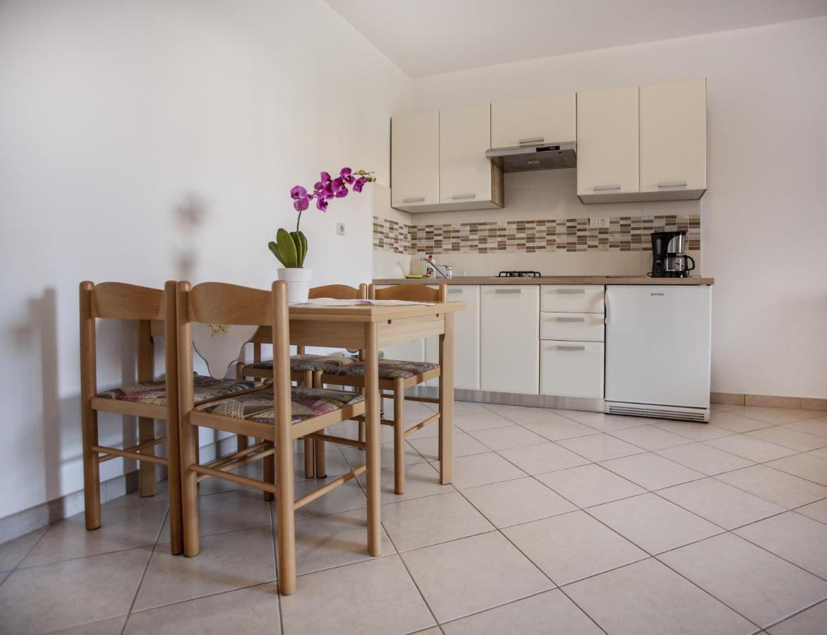 Apartments Zaharija Ρόβινι Δωμάτιο φωτογραφία